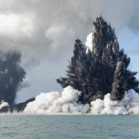 Underwater volcano in the Caribbean is on alert to authorities for its increasing seismic activity, with the risk of tsunamis on the Atlantic coasts of America